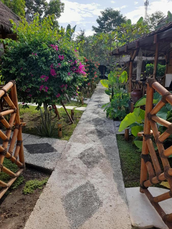 Tua Tua Keladi Bungalows Gili Air Zewnętrze zdjęcie