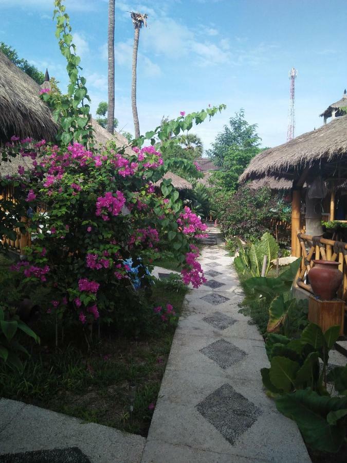 Tua Tua Keladi Bungalows Gili Air Zewnętrze zdjęcie
